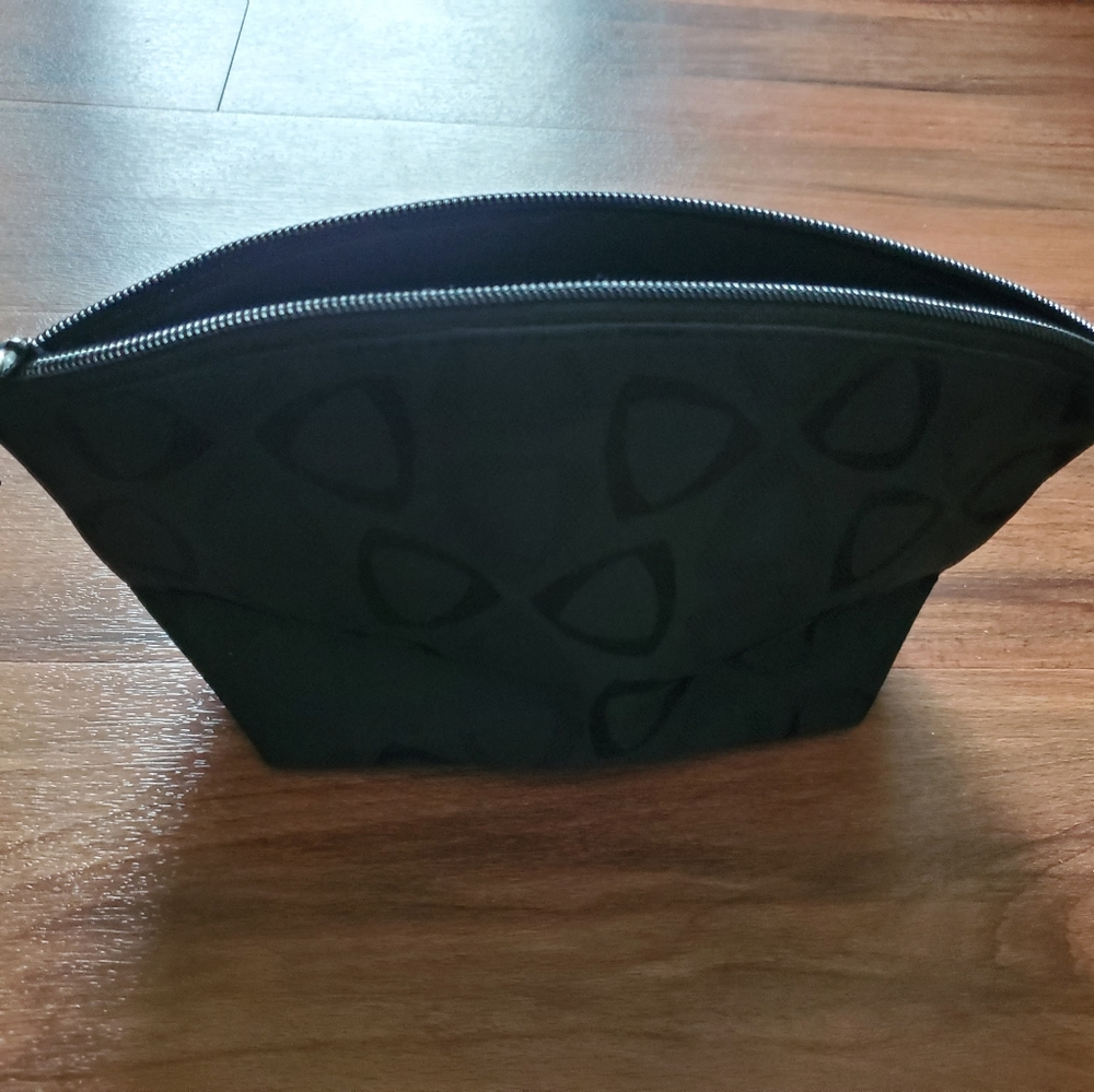 Liz Claiborne bag - Picture 3 of 6